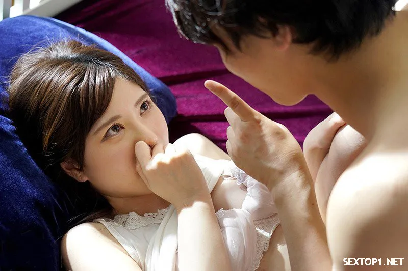 Dẫn bạn về nhà, bị bạn nện luôn vợ yêu của mình